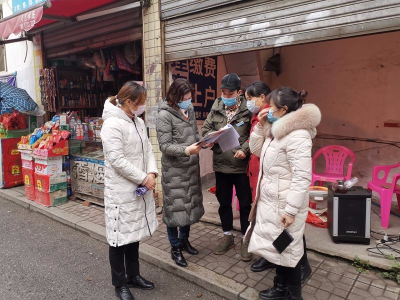 区领导慰问抗疫一线市派工作队队员