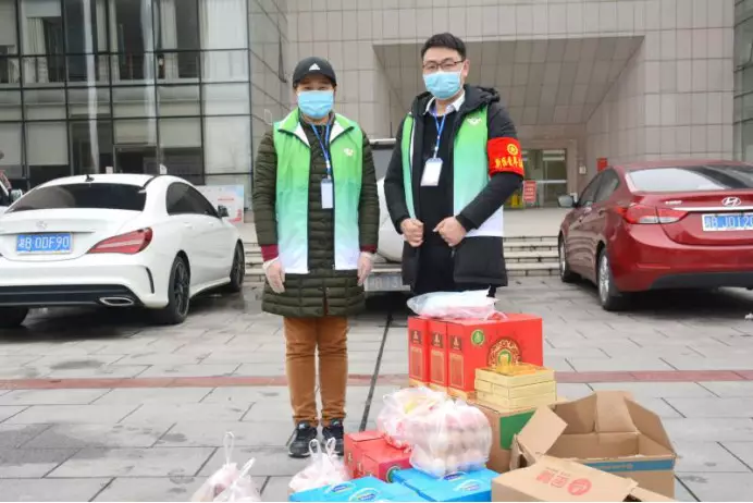 弘扬雷锋精神，彰显青春力量！