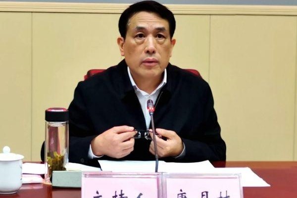 全县统筹推进疫情防控和经济社会发展工作调度会召开