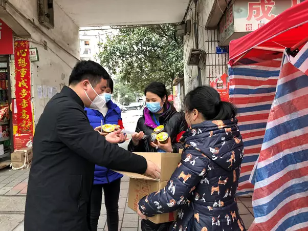 弘扬雷锋精神，彰显青春力量！