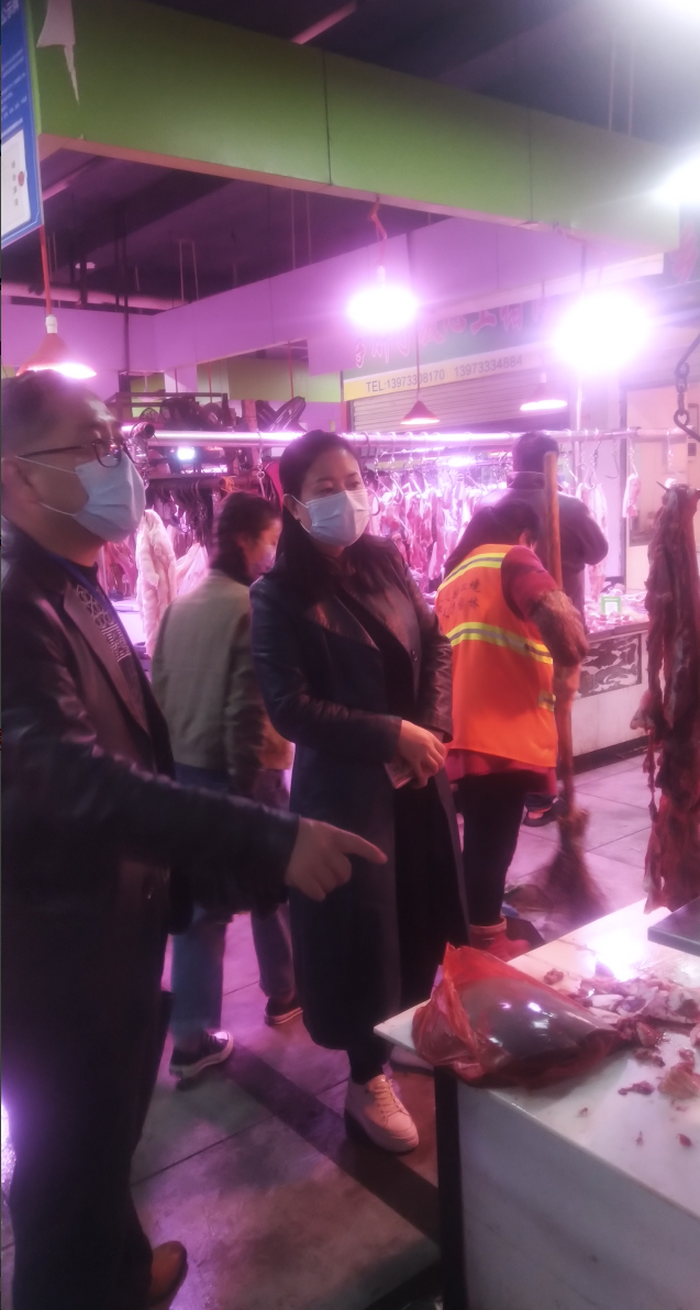 区人民政府副区长提名人选蔡滔督查疫情防控和市场复业工作情况
