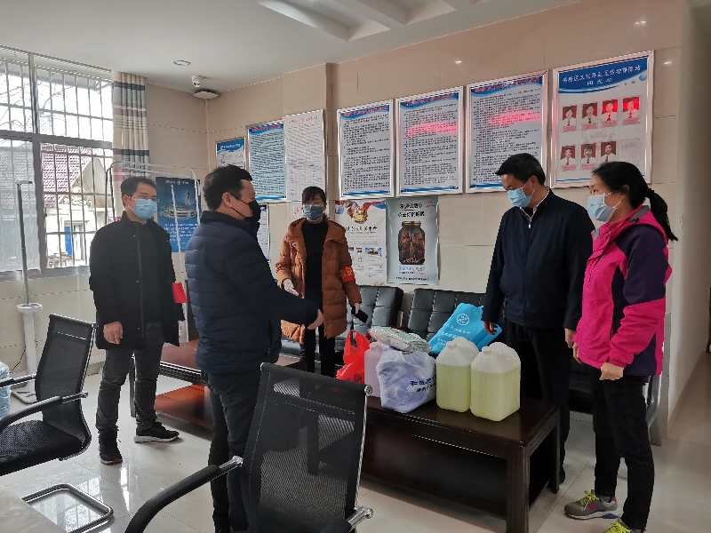 市政府金融办工作队坚决打赢抗疫攻坚战