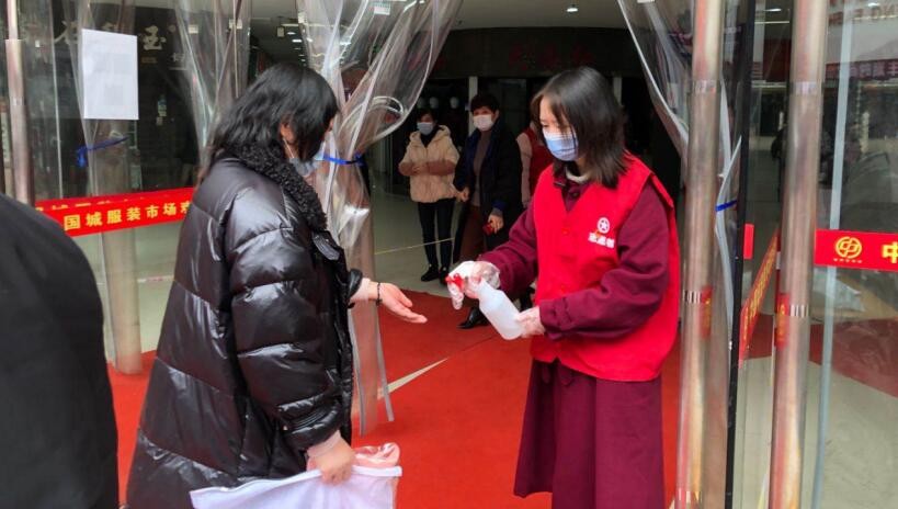 芦淞共青团开展3·5学雷锋日志愿服务活动