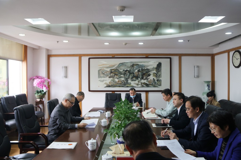 市人大常委会党组书记、副主任彭建忠来荷塘区调研