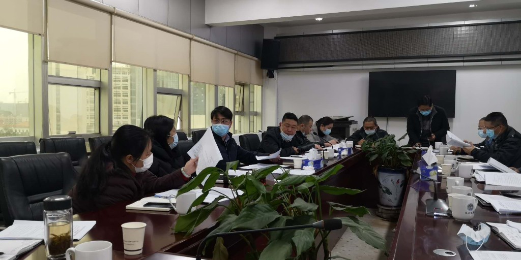 区人民政府副区长刘新华召集区委宣传部、区城管局、区物业服务指导中心等单位，集中讨论“三大”行动方案。
