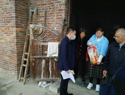 联星街道上云桥村 春耕生产、脱贫攻坚齐发力