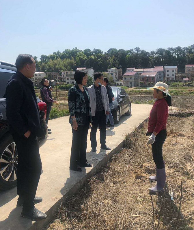 巫智敏到茶陵县秩堂镇石龙村走访联系结对帮扶对象