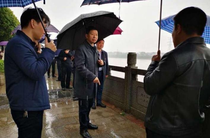 市委副书记王洪斌来攸调研人居环境整治和防汛工作