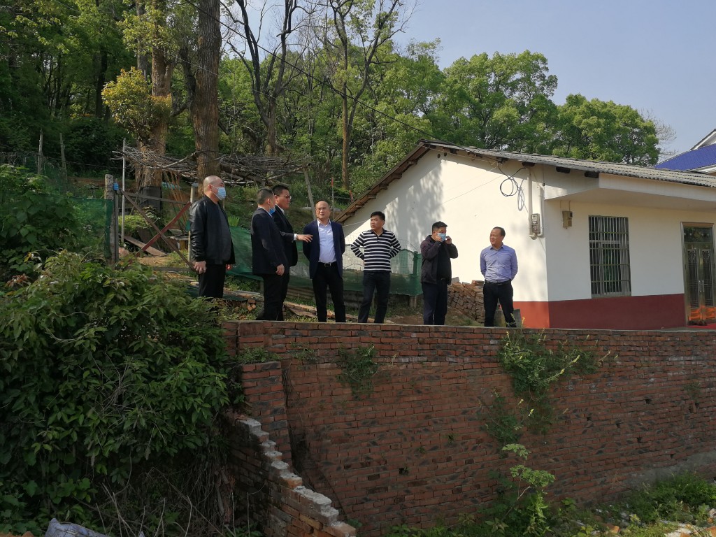 市发改委向平主任带队到石峰区推进轨道交通产业链有关事项