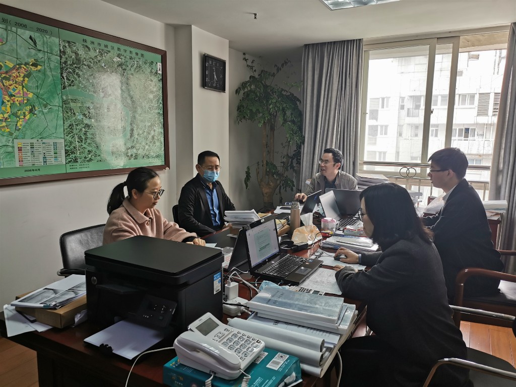 听情况 把方向 督进度 刘方到审计组调研指导