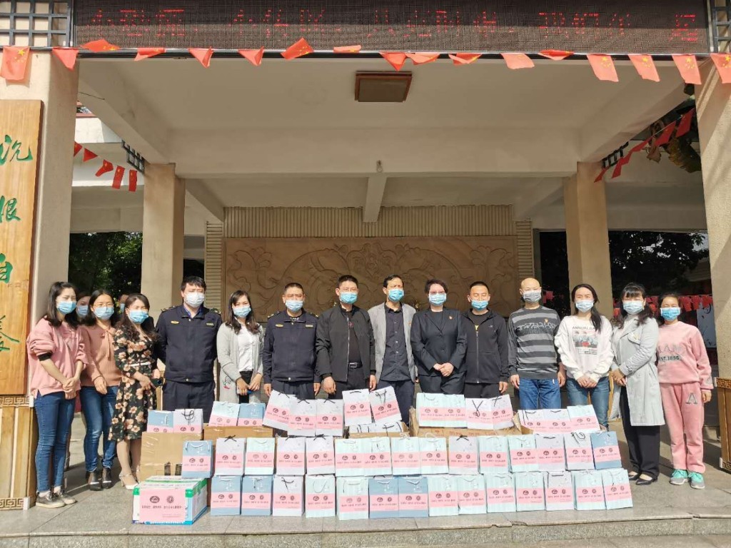 荷塘区妇幼与荷塘区计生协会携手开展“防疫防控,健康关怀”活动