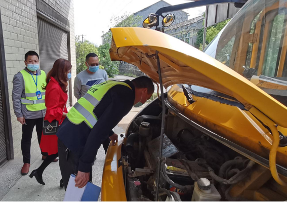 狠抓校车管理 安全警钟长鸣 ——天元区开展第三轮校车安全及疫情防控专项整治工作