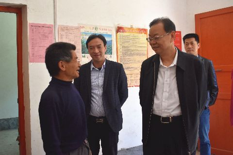 李晓葵同志赴炎陵督导脱贫攻坚巩固提升和派出所建设等工作