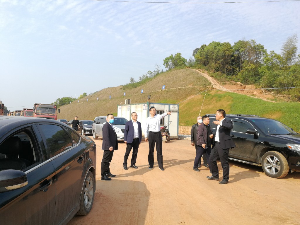 市发改委向平主任带队到石峰区推进轨道交通产业链有关事项