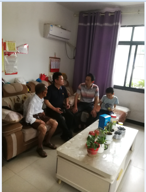 市政府金融办开展“集中走访贫困户”主题党日活动