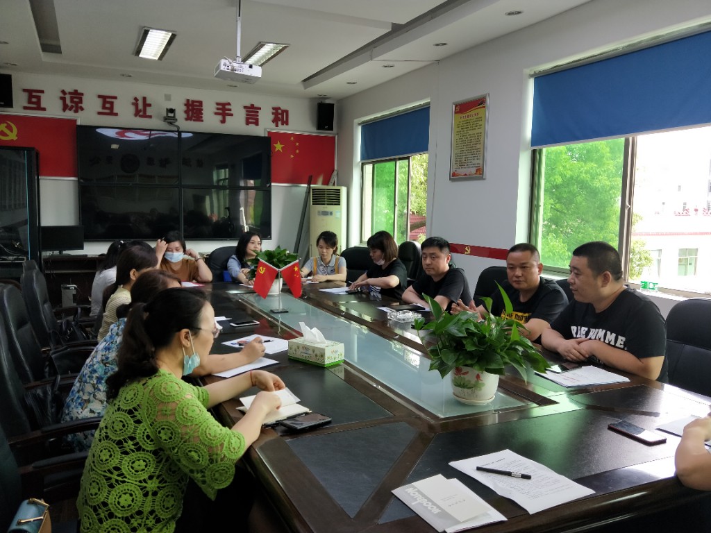 桂花街道召开疫情防控和卫健工作培训会