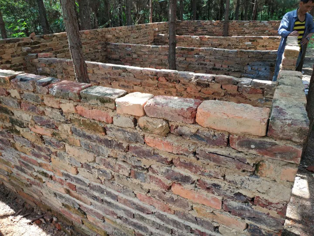 拆违一线：春联街道一处违建被拆除