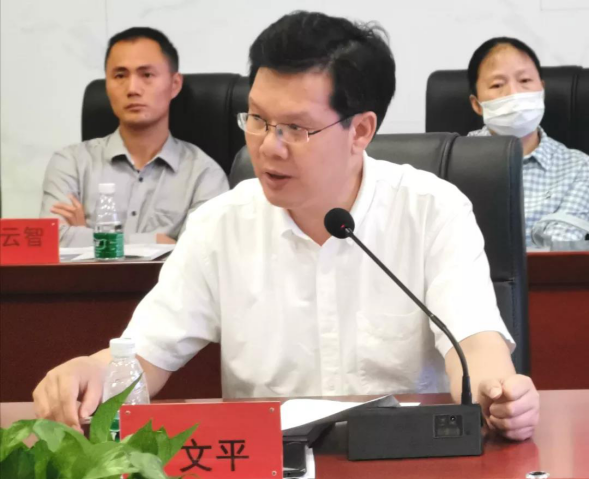 道济天下，智周万物 ——记白鹤菱溪小学校园文化建设评审会议