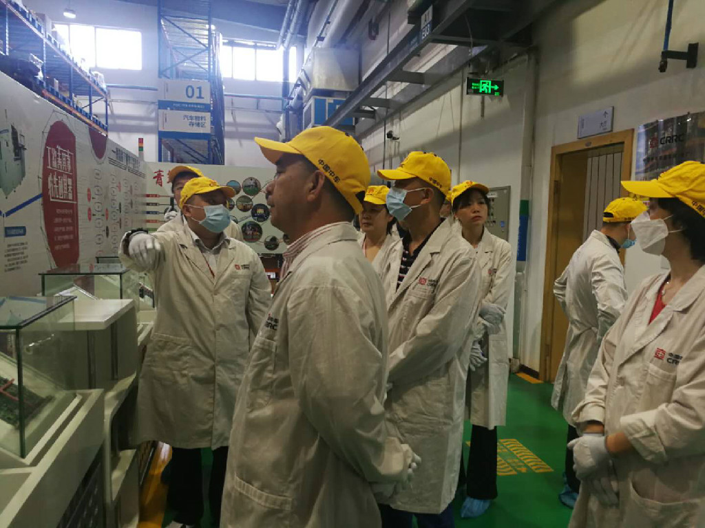 省调研组来株开展两业融合调研