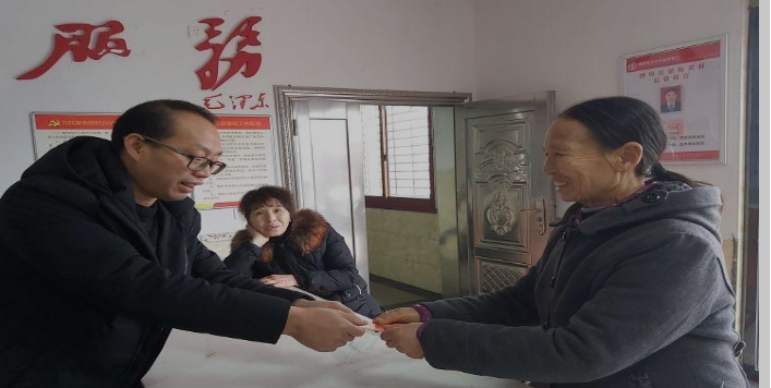 酒埠江镇：基层公共服务（一门式）全覆盖 便民服务“不打烊”