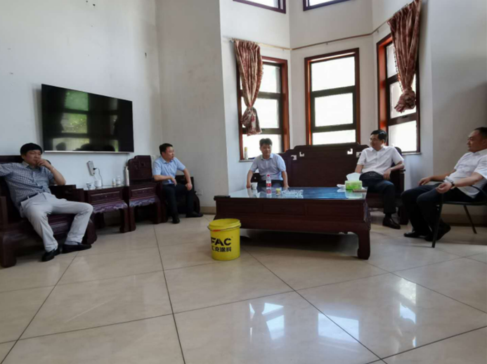 省林业厅造林处处长胡峰赴醴陵市王仙镇李山村调研指导扶贫村脱贫攻坚工作