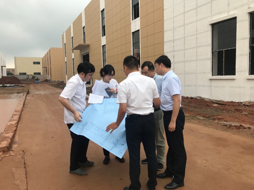 省"135"工程专项调研组赴我市实地调研核查园区标准厂房项目