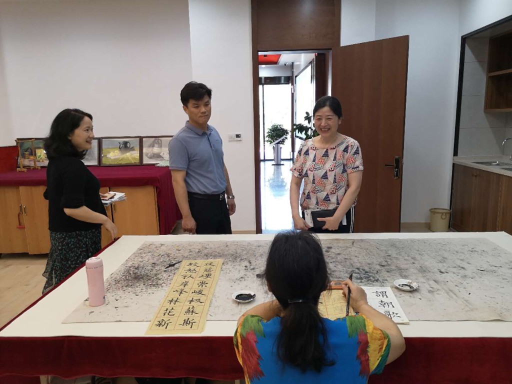 迎接国卫复审，周天浩副区长督查天元区图书馆、文化馆准备工作