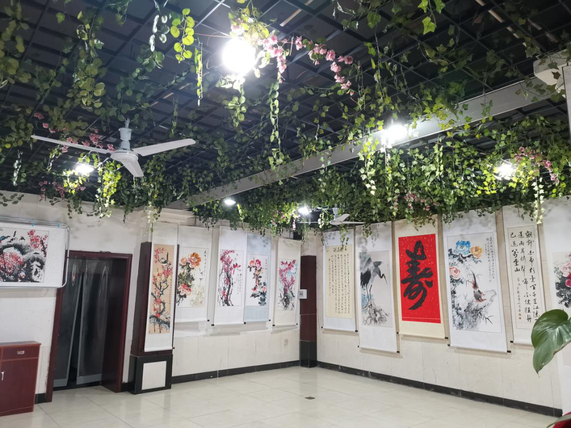 “神州无处不花红”—荷塘书画家袁定瓒书画作品展开展