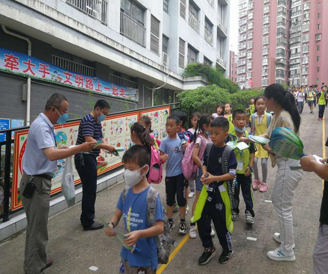 "为美丽中国行动，为绿色环保助威"  株洲市生态环境局石峰分局进行"六五"世界环境日宣传活动