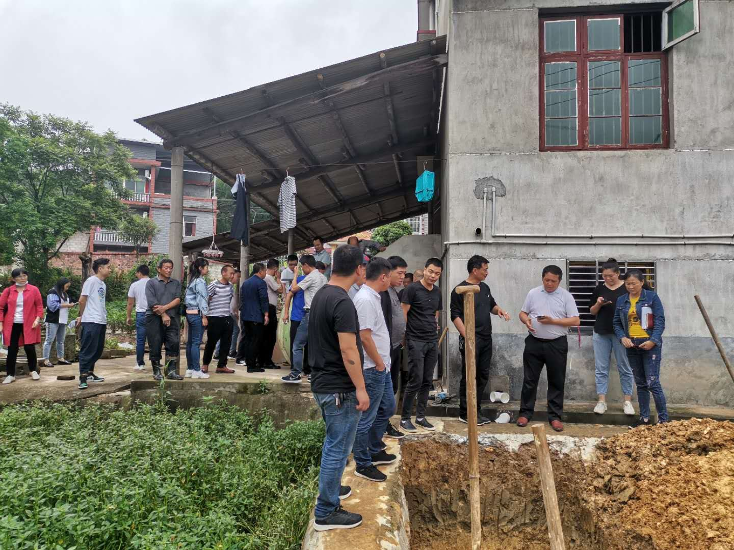 芦淞区：举办农村改厕工作推进暨“首厕过关制”现场培训会