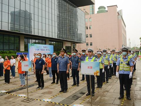 举行市交通问题顽瘴痼疾整治夏季集中宣传主题活动启动仪式