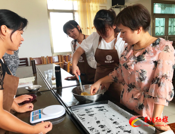 枣市镇：线下技能培训稳就业