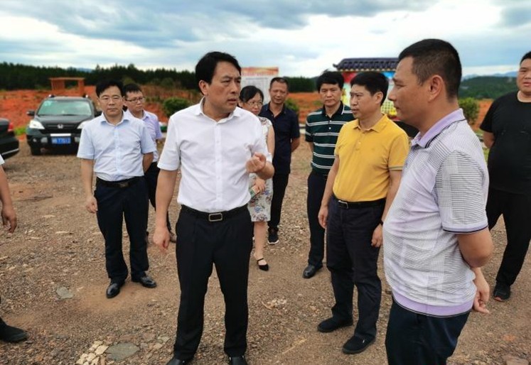 康月林督导省级贫困村脱贫质量“回头看”问题整改工作 强调:紧扣问题抓整改 确保完成决战脱贫攻坚目标任务