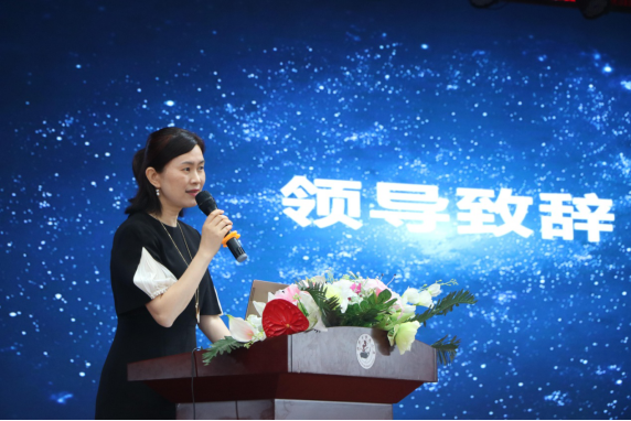 爱上体育 奠基幸福人生