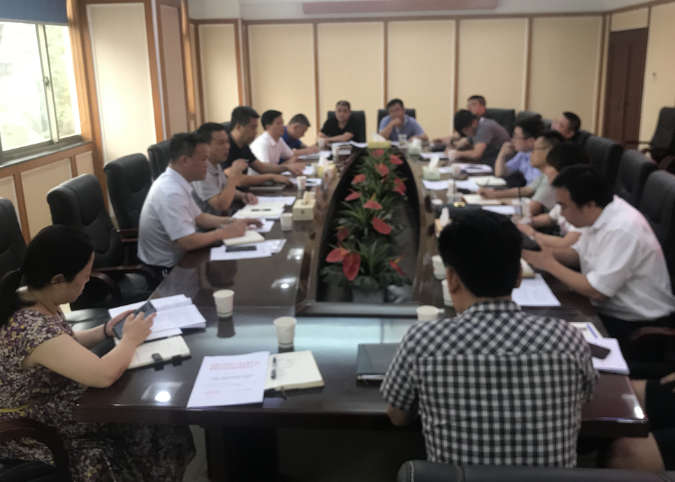 株洲市荷塘区推进机动车维修挥发性有机物整治工作