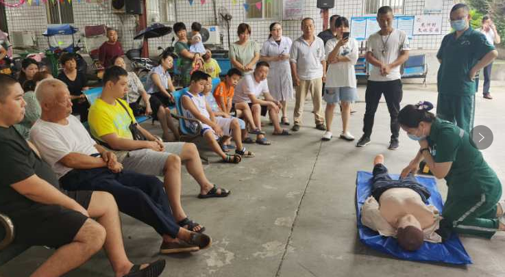 宋家桥街道开展急救常识培训与健康教育宣传服务活动