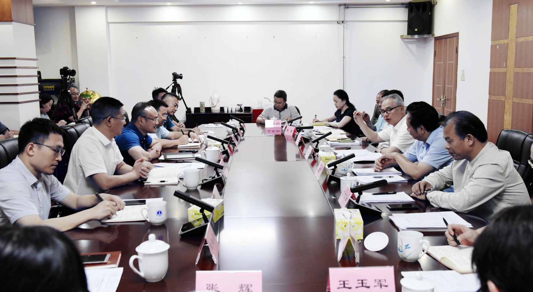 彭建忠赴市发改委调研上半年全市国民经济和社会发展运行等情况