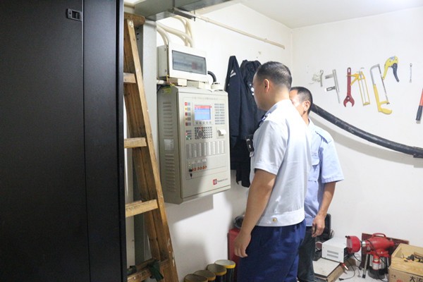 攸县消防救援大队深入辖区重点单位开展“双随机、一公开”消防安全检查