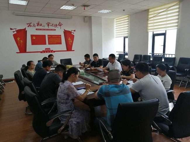 区住建局召开在建项目进度调度会