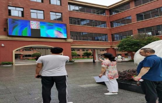 审计监督与服务并重 规范学校装备管理