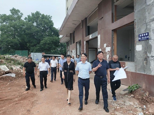 荷塘区调研城发集团在荷项目推进情况