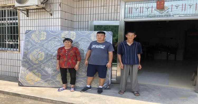 【春联街道】爱心企业送温情 浓浓关爱暖人心