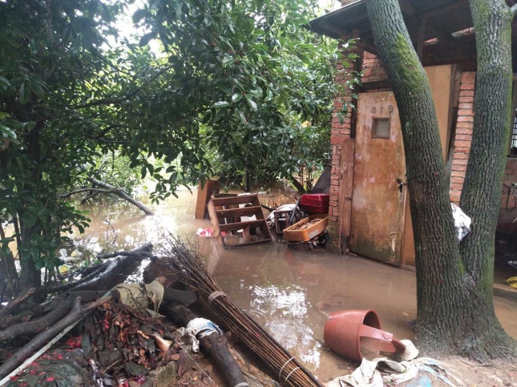 枫溪街道:社区、街道齐力排除暴雨积水险情
