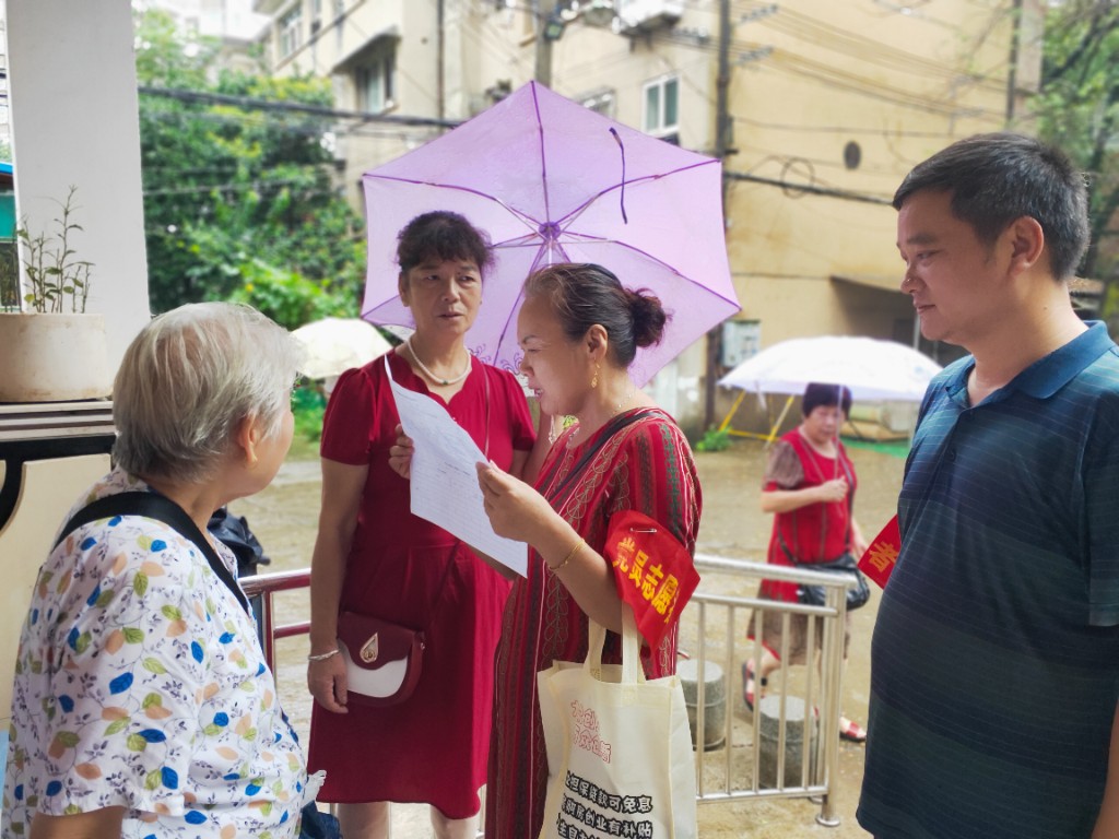 桂花街道：党员助力第七次全国人口普查