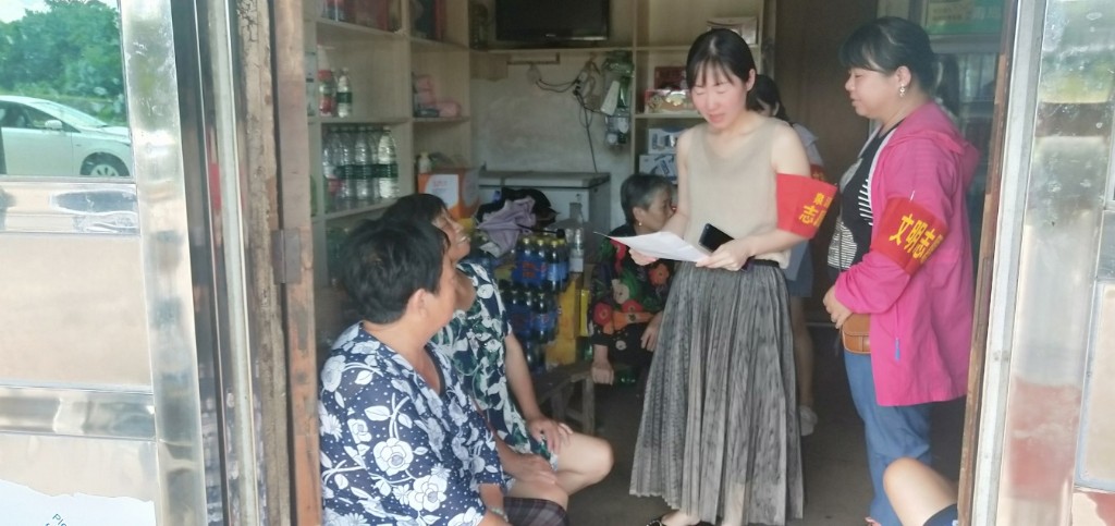 区残联：入户宣讲 共创文明城市