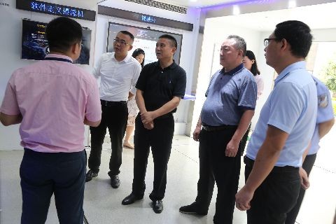 李晓葵同志出席2020年株洲公安科技活动周宣展活动