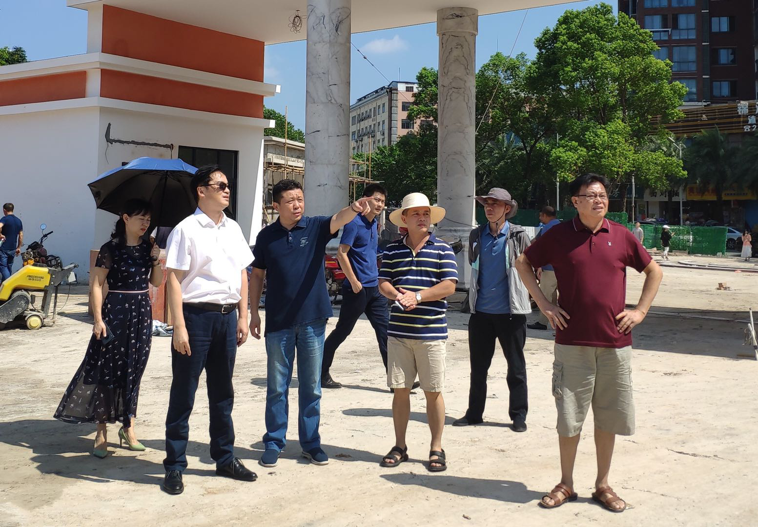 王利波调研北大公学项目进度