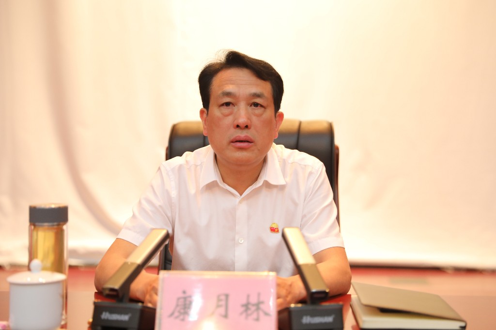 县委十二届十次暨十七届县人民政府八次全体（扩大）会议召开