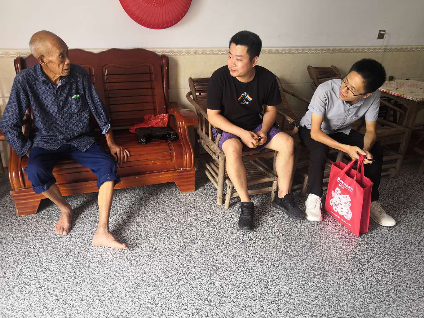 自查自纠大走访  排查问题查保障