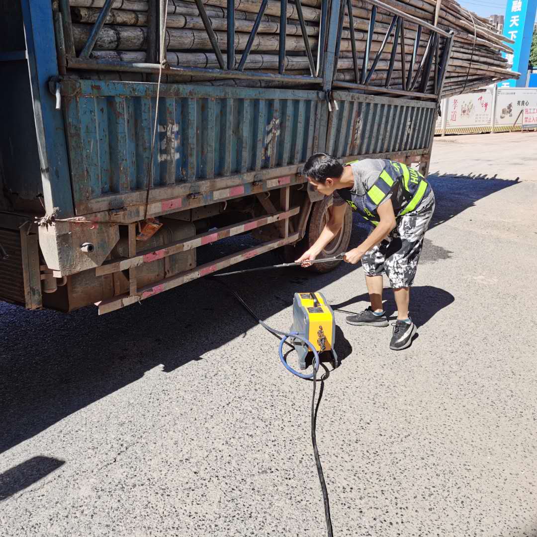 查9车5台超标，株洲市云龙示范区汽车尾气检测火眼金睛